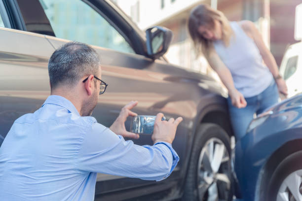 Professional Full Coverage Car Insurance technician working in Calcutta, OH